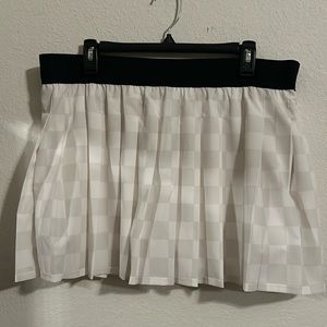 White checkered patterned tennis skirt